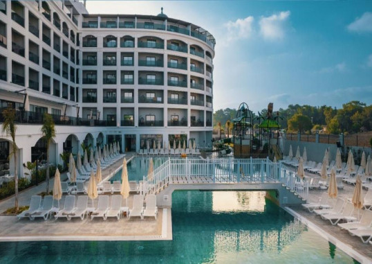 SIDE MOON PALACE 1