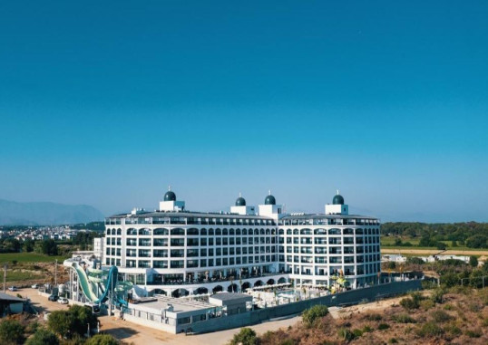 SIDE MOON PALACE 12
