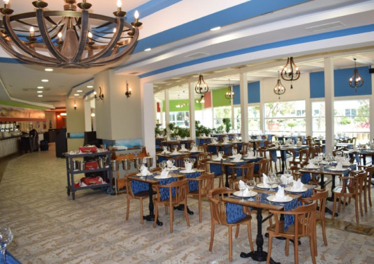 CRYSTAL ADMIRAL RESORT SUITES & SPA 13