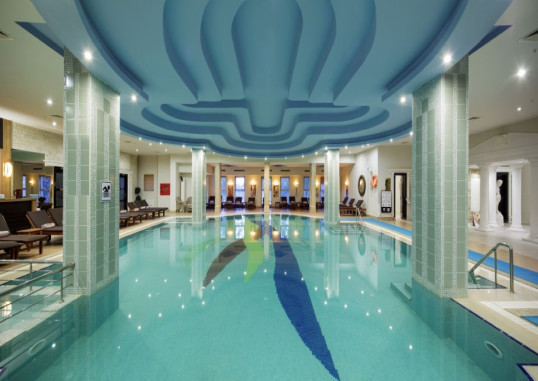 CRYSTAL TAT BEACH GOLF RESORT & SPA 18