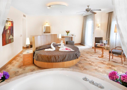 BELCONTI RESORT 50