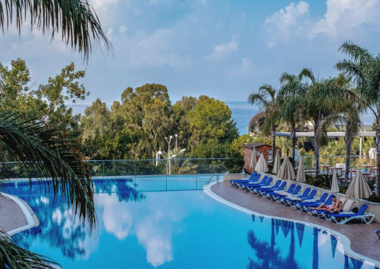 MICHELL HOTEL SPA BEACH CLUB 2