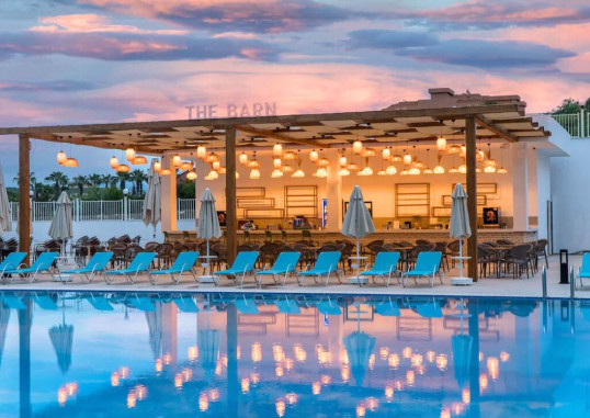 ARCANUS HOTELS TRENDLINE SIDE 2