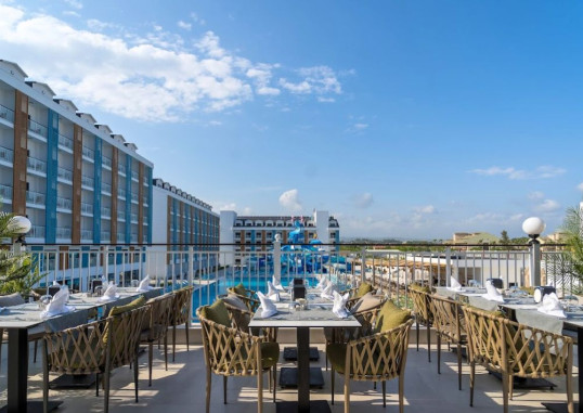 ARCANUS HOTELS TRENDLINE SIDE 3