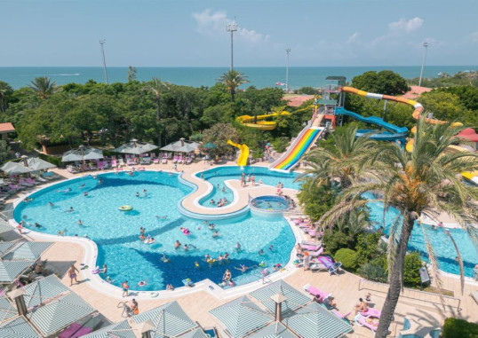 BELCONTI RESORT 66