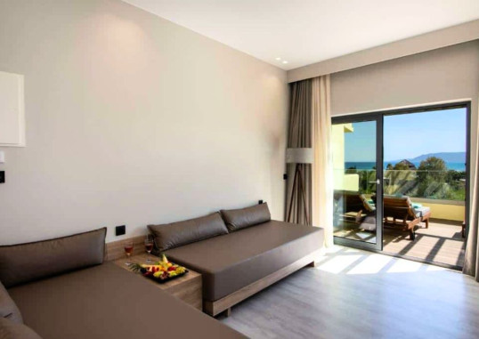 MARE GARDEN 9