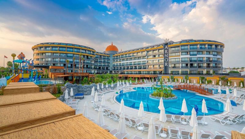Siltuma piepildītas brīvdienas Turcijā, 5-zvaigžņu viesnīcā ARNOR DELUXE HOTEL & SPA! 1