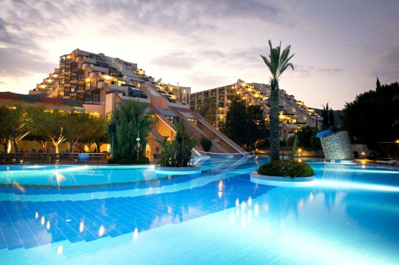 Atpūties lieliskajā 5-zvaigžņu viesnīcā LIMAK LIMRA HOTEL & RESORT jūras krastā