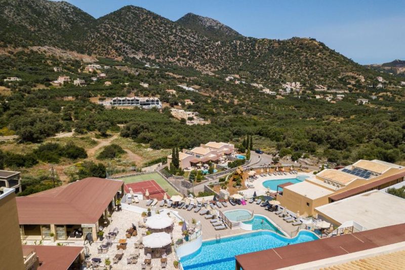 Luksusa atpūta 5-zvaigžņu viesnīcā FILION SUITES RESORT & SPA Krētā