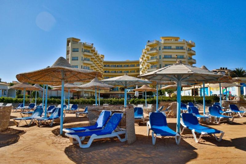 Brīvdienas 4* viesnīcā MAGIC BEACH HOTEL pašā jūras krastā Ēģiptē