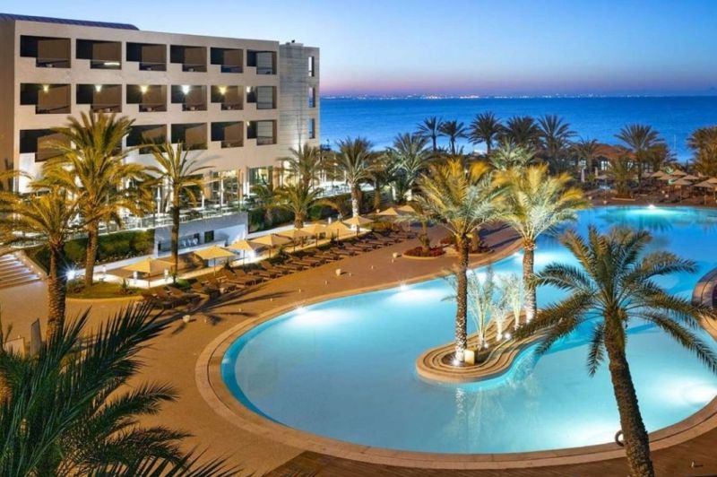 Atpūta 4* ROSA BEACH THALASSO! visai ģimenei smilšainā jūras krastā Tunisijā!