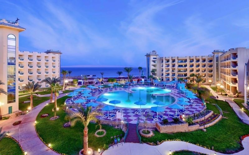 Ērta un moderna atpūta 4* MORENO SPA & RESORT  Hurgadā, Ēģiptē!