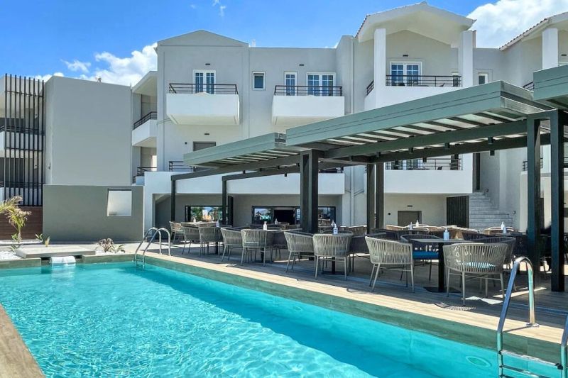 Laiska atpūta 4* MARE BLUE SUITES viesnīcā Krētā, Grieķijā! 1